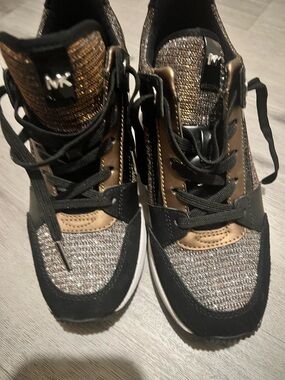 Michael Kors Black & Gold Sparkle Lace-Up Sneakers